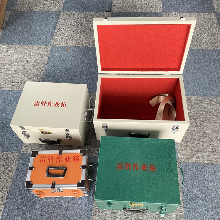 安州爆破工程作业箱如何选择？玻璃钢与传统材质的全面对比
